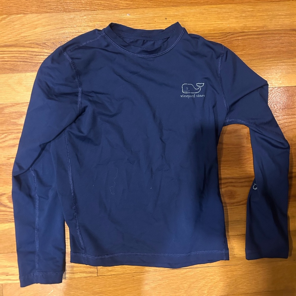 Vineyard vines performance long sleeve size 7